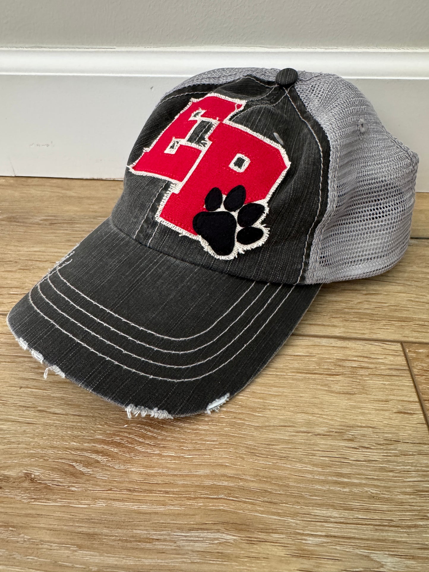 E/P Pawprint Women's Hat